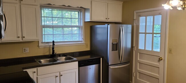 Foto del edificio - 2907 W Linden Ave