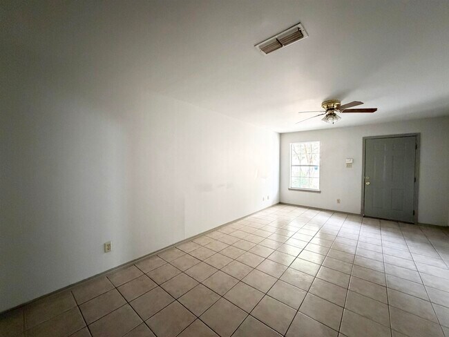 Foto del edificio - 507 Shiloh Dr