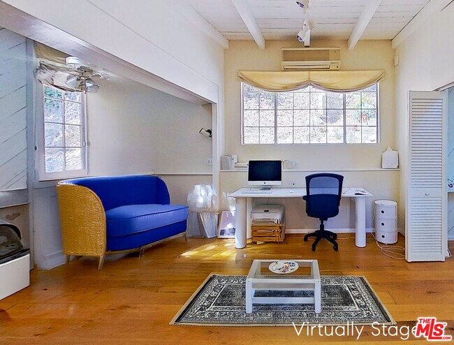 Foto del edificio - 10211 Seabury Ln
