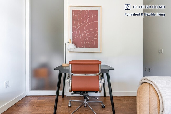 Building Photo - 1212 4th St SE