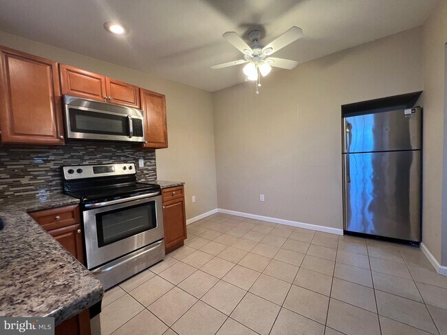 Foto del edificio - 121 Woodbury - Turnersville Rd