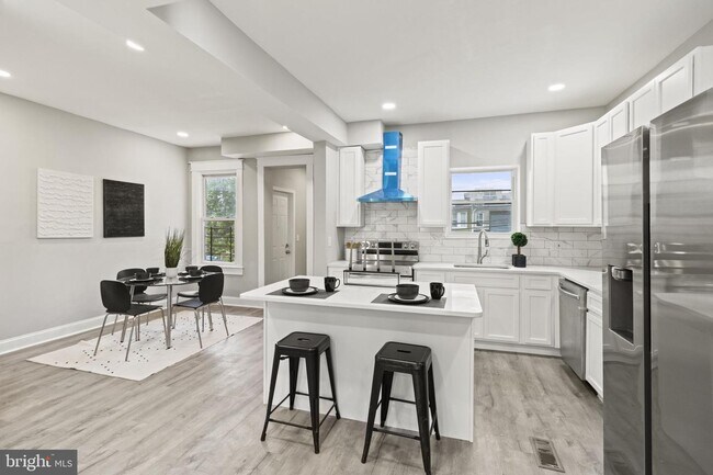 Foto del edificio - 515 Lyndhurst St