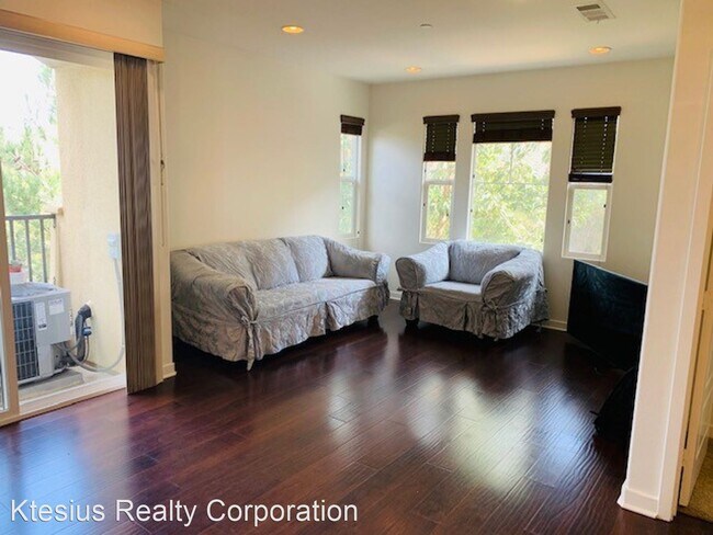 Building Photo - 3 br, 3 bath House - 2134 Cosmo Way