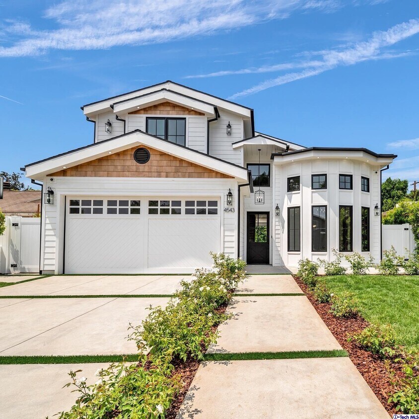Foto principal - 4543 Longridge Ave