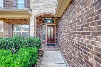 Building Photo - 19611 Travis Cannon Ln