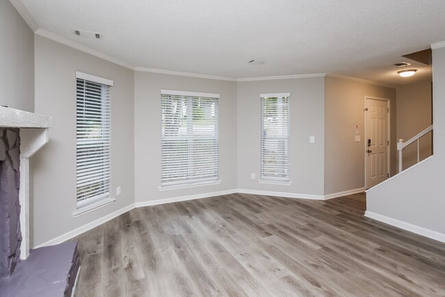 Building Photo - 3730 Rhoanoke Ct