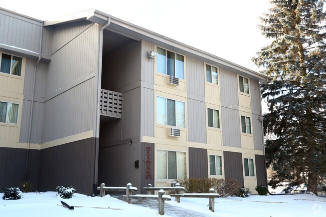 Sycamore Green Apartments - Sycamore Apartments