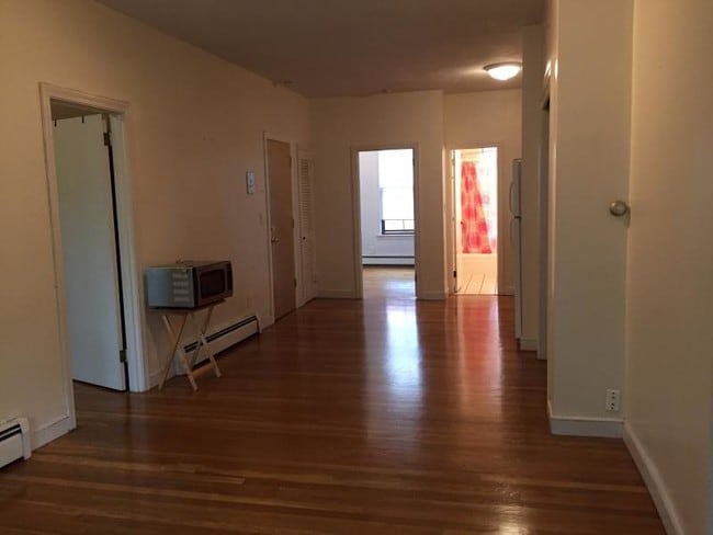 Photo - 8 Wigglesworth St Apartment