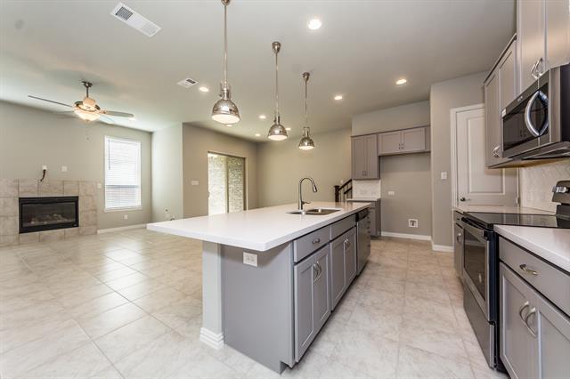 Building Photo - 17757 Shumard Oak Dr