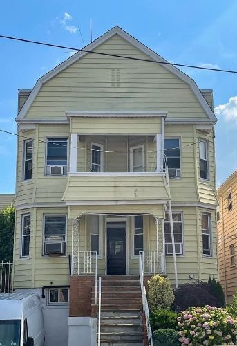 Primary Photo - 72 W 17th St