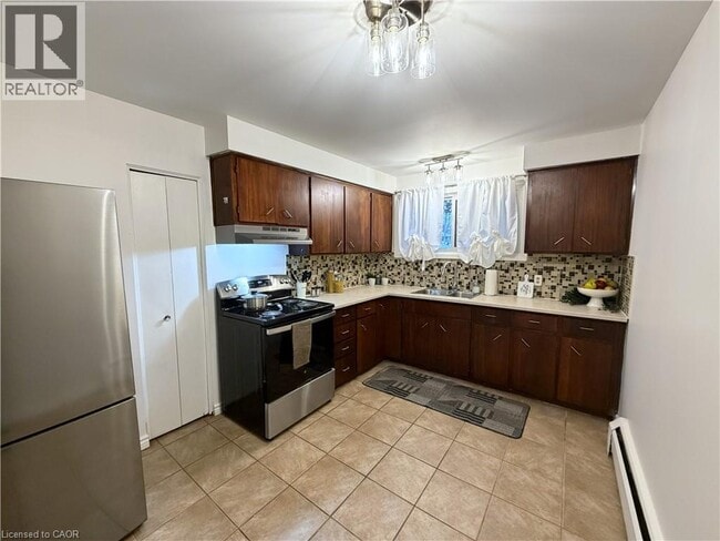 Building Photo - 34 Weichel St