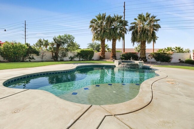 Foto del edificio - 40433 Corte San Carlos