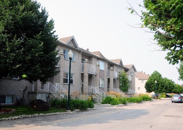 Primary Photo - Veterans Terrace