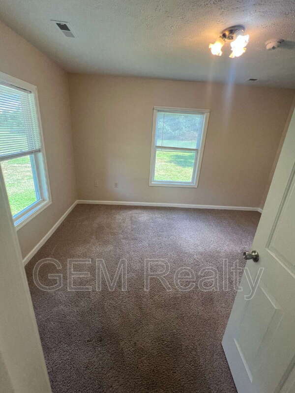 Foto del edificio - 6321 Courthouse Rd