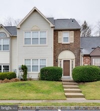 Building Photo - 203 Waverly Ct