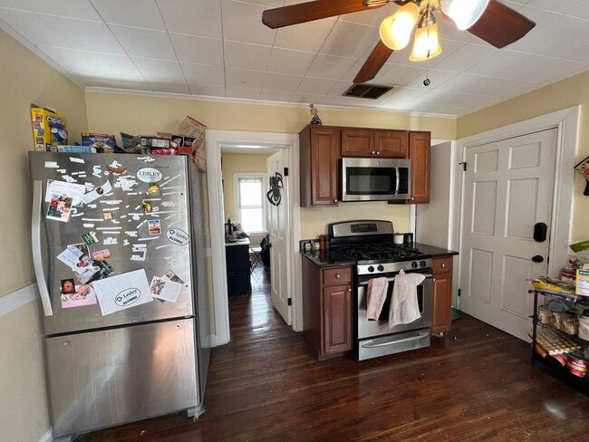 Building Photo - 21 Chandler St