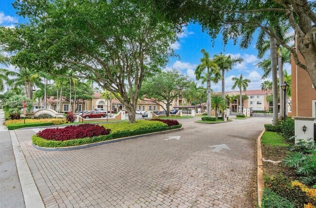 Foto del edificio - 6851 SW 44th St