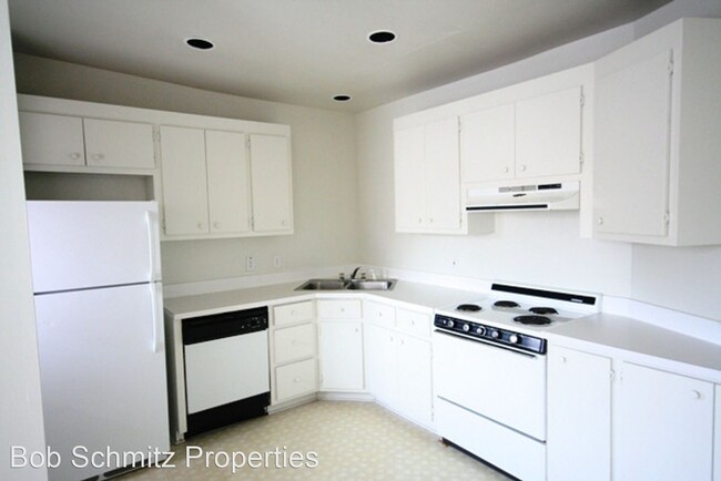 Building Photo - 906 W Trinity Ave
