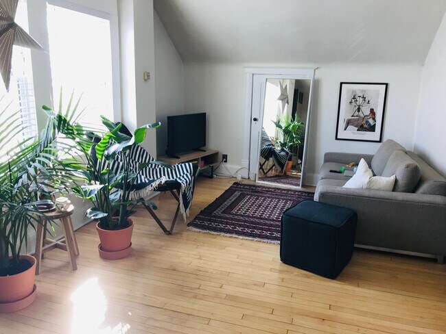 Foto del edificio - 1315 29th Ave NE
