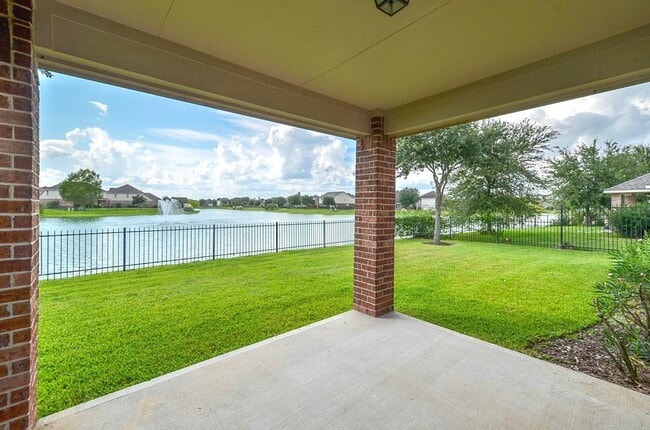 Building Photo - 25523 Lockspur Dr