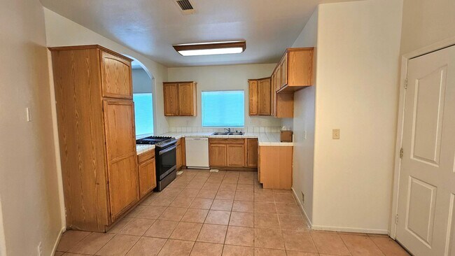 Foto del edificio - 21187 Conklin Blvd