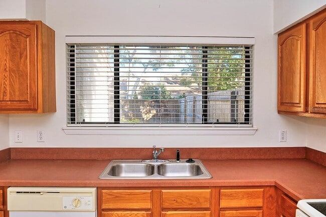 Building Photo - 1148 Park Green Pl