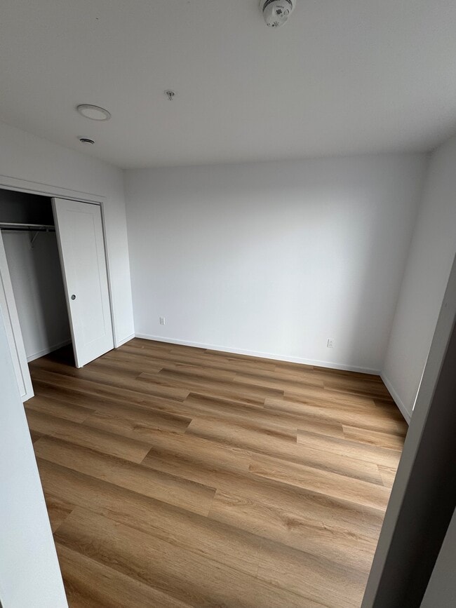 Photo du bâtiment - 88 Rue Jean-Talon E