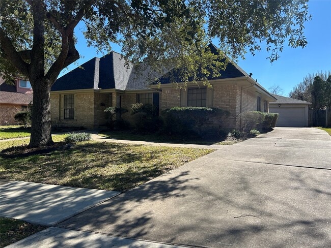 Building Photo - 2511 Williams Grant