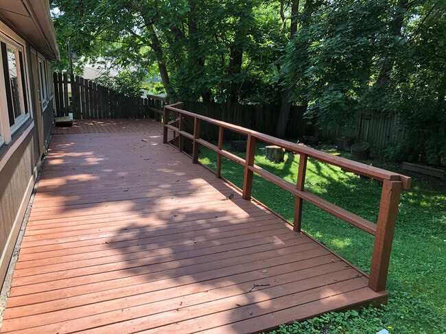 Building Photo - 210 S Hutchinson Ave