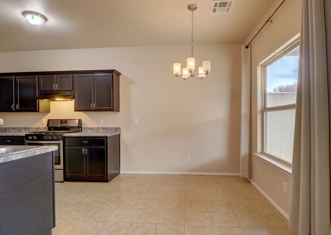 Building Photo - 5516 Patagonia - 2BR - 2BA - Built in 2009...