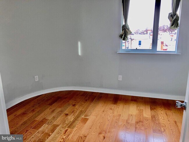 Foto del edificio - 5358 Addison St