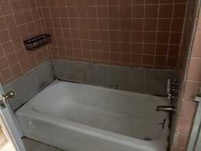 Building Photo - 6 Harvard St Building Photo - 6 Harvard St