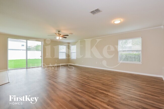 Foto del edificio - 1995 Banner Ln