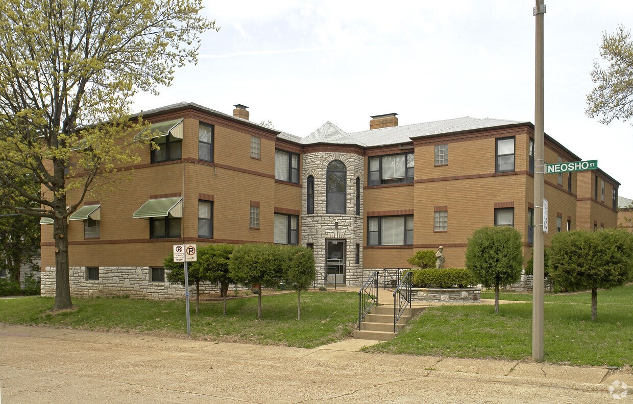 Primary Photo - 4931 Jamieson Ave