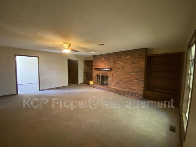 Building Photo - 4914 S U St