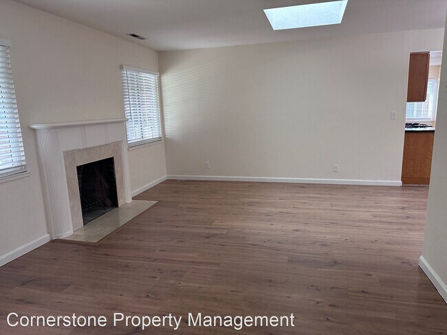Building Photo - 3 br, 1 bath House - 2351 Fatjo Pl