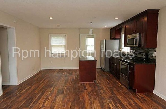 Building Photo - 8100 Mona Ave