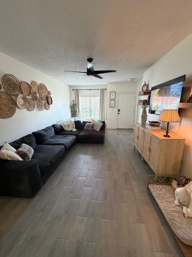 Foto del edificio - 10306 Fox Trail Rd S
