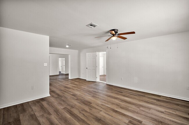 Building Photo - 33830 S Haines Creek Rd