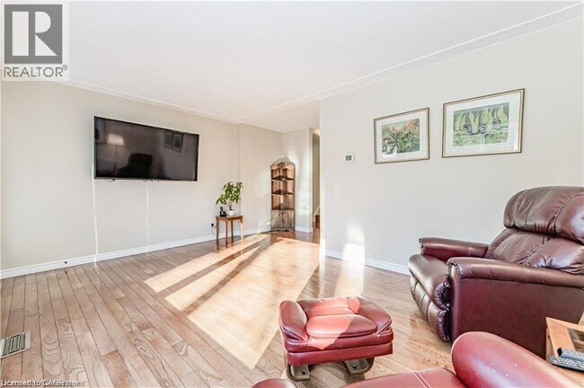 Photo du bâtiment - 15 Greenbrook Dr