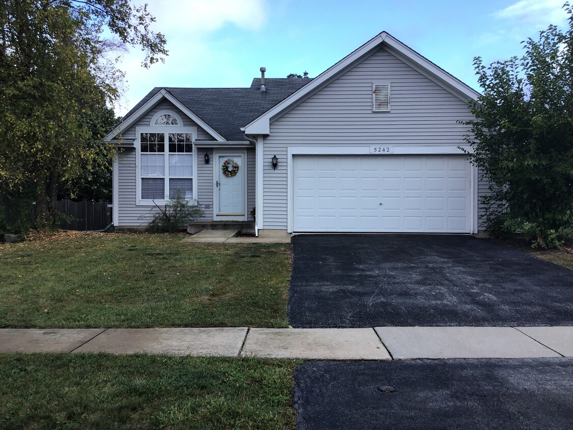 Primary Photo - 5242 W Mulberry Lane