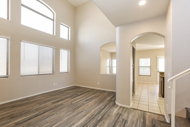 Foto del edificio - 10513 W Berkeley Rd