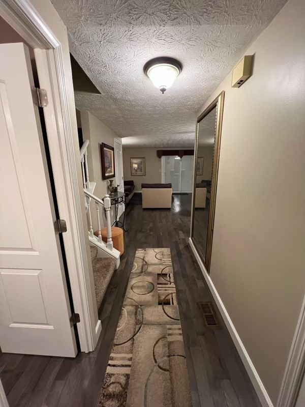 Foto del edificio - 443 Lockhaven Ct