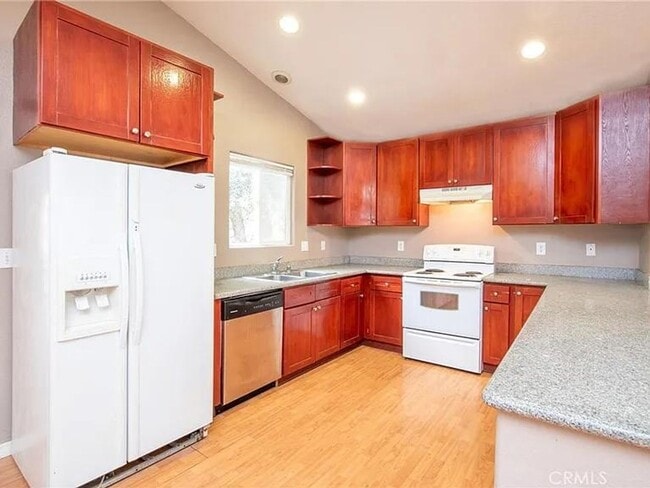 Building Photo - Clearlake great family home