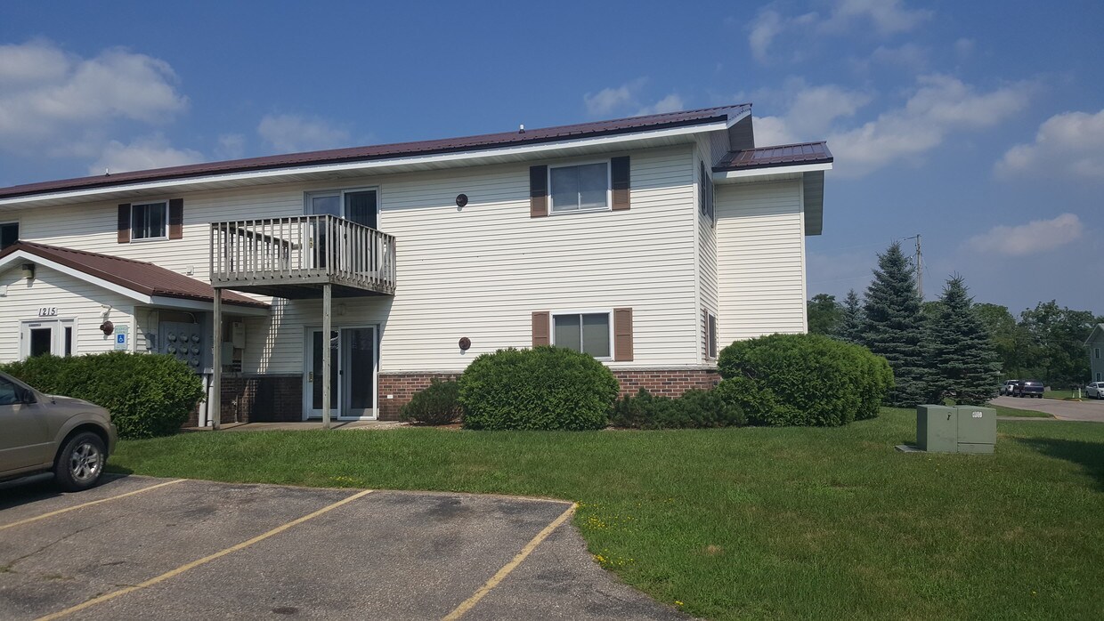 1209 Zajak Dr, Baraboo, WI 53913 Apartments in Baraboo, WI