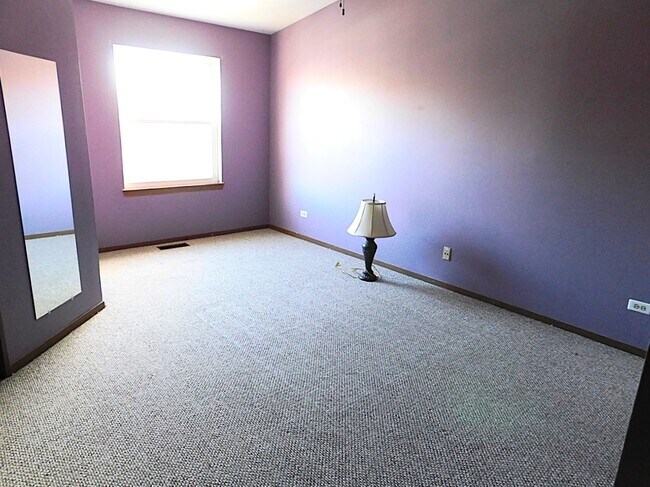 Foto del edificio - 1317 E Wyndham Cir