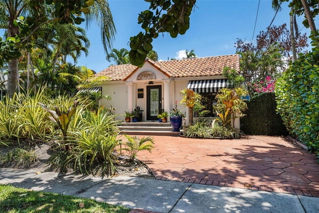 Photo - 4108 SW 62nd Ave House