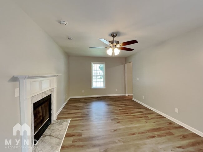 Building Photo - 4717 Sinclair Dr