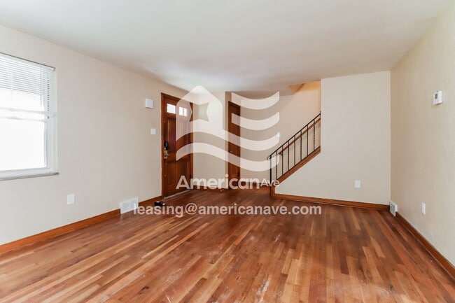 Foto del edificio - 65 W Bellecrest Ave