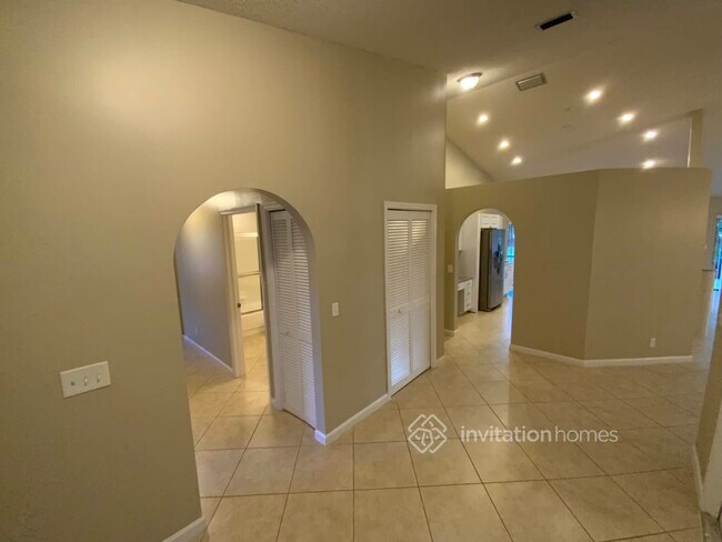 Building Photo - 22740 Marbella Cir